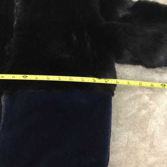 JOHN + JENN Two Tone Faux Fur Bomber Jacket- Size M - Picture 5 of 8